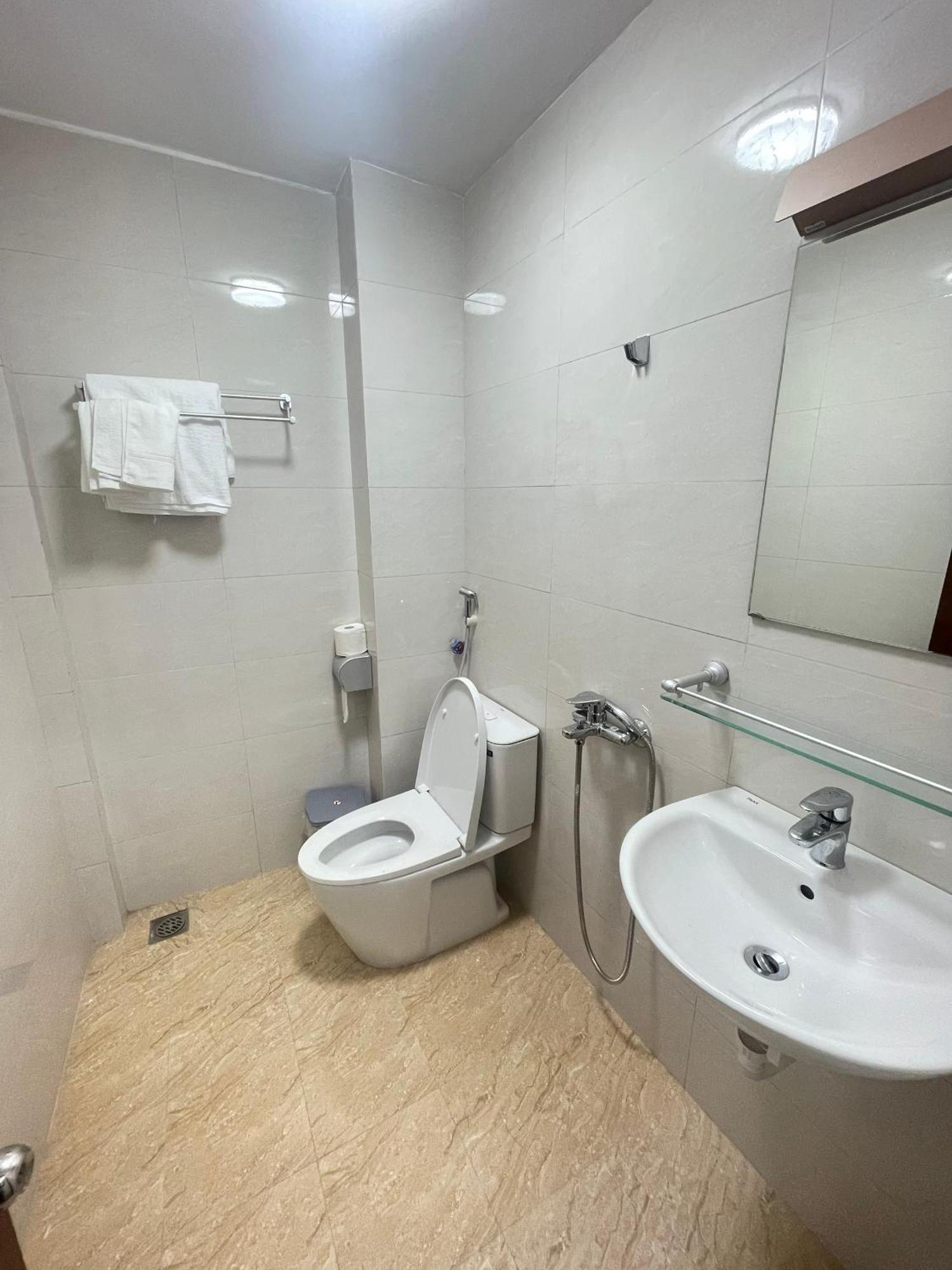 Agarwood Hostel Hanoi Exterior photo